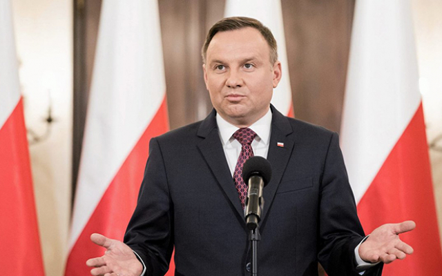 Анджей Дуда не встретил Ангелу Меркель во время ее визита в Польшу: СМИ пишут о неслыханном бойкоте Фото № 0 Анджей Дуда не встретил Ангелу Меркель во время ее визита в Польшу: СМИ пишут о неслыханном бойкоте Фото № 0