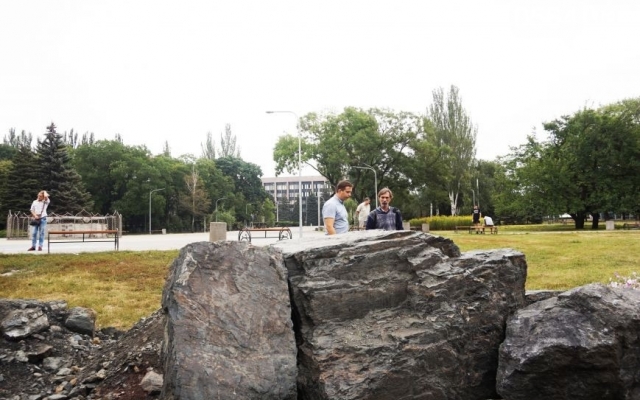 Установку памятника Козаку Мамаю в Кривом Роге спонсируют три человека Фото № 20 Установку памятника Козаку Мамаю в Кривом Роге спонсируют три человека Фото № 20