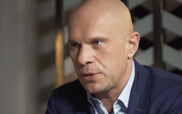 Илья Кива похвастался, что оплатил пенсионерке коммуналку, которой Брагар посоветовал продать собаку Фото № 0 Илья Кива похвастался, что оплатил пенсионерке коммуналку, которой Брагар посоветовал продать собаку Фото № 0
