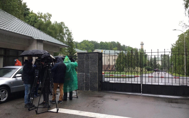 Сегодня простились с депутатом Валерием Давыденко (ФОТО, ВИДЕО) Фото № 2 Сегодня простились с депутатом Валерием Давыденко (ФОТО, ВИДЕО) Фото № 2