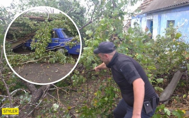 На Херсонскую область обрушилось торнадо и мощные ливни (ВИДЕО) Фото № 0 На Херсонскую область обрушилось торнадо и мощные ливни (ВИДЕО) Фото № 0