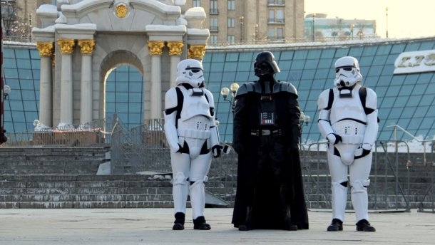 В Верховную Раду снова прорывается Дарт Вейдер Фото № 0 В Верховную Раду снова прорывается Дарт Вейдер Фото № 0