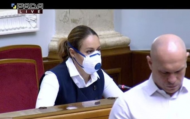 Королевская в респираторе, Тимошенко в черной маске: как депутаты ВР сегодня защищались от заразы (ФОТО) Фото № 0 Королевская в респираторе, Тимошенко в черной маске: как депутаты ВР сегодня защищались от заразы (ФОТО) Фото № 0