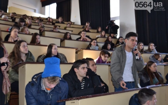 Тарас Тополя посетил музей батальона Тарас Тополя посетил музей батальона