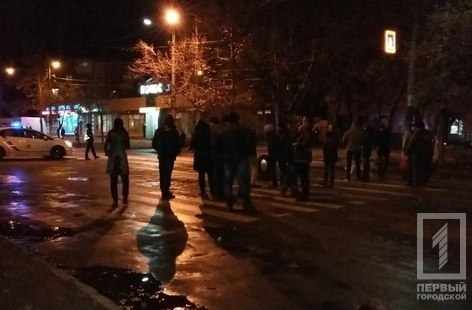 Жители Долгинцевского района перекрыли дорогу Фото № 0 Жители Долгинцевского района перекрыли дорогу Фото № 0