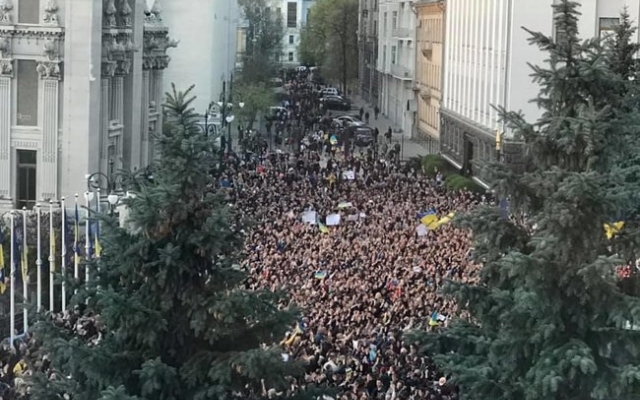Последний митинг в поддержку спонсора, - журналист об акции Последний митинг в поддержку спонсора, - журналист об акции