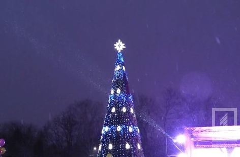 В Кривом Роге открылся елочный городок Фото № 0 В Кривом Роге открылся елочный городок Фото № 0