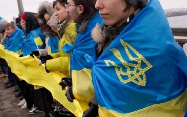 Десятки тысяч украинцев присоединились к «цепи Соборности» в режиме онлайн Фото № 0 Десятки тысяч украинцев присоединились к «цепи Соборности» в режиме онлайн Фото № 0