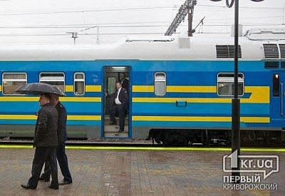На новогодние праздники поезд На новогодние праздники поезд