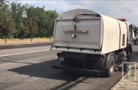 Вместо мытья улицы Кривого Рога будут пылесосить Фото № 0 Вместо мытья улицы Кривого Рога будут пылесосить Фото № 0