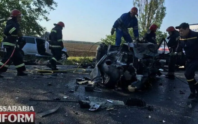 Под Одессой в лобовом столкновении погибло шесть человек (ФОТО) Фото № 1 Под Одессой в лобовом столкновении погибло шесть человек (ФОТО) Фото № 1