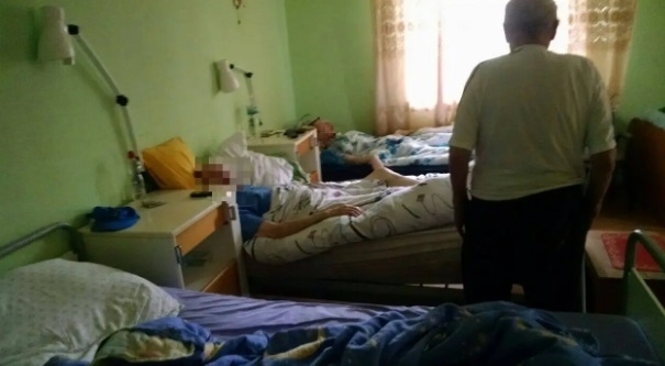 В ровненском пансионате издевались над пожилыми людьми (ФОТО, ВИДЕО) Фото № 0 В ровненском пансионате издевались над пожилыми людьми (ФОТО, ВИДЕО) Фото № 0