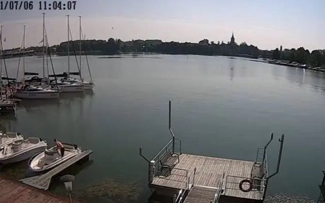 В Польше в озеро упал вертолет с украинцами на борту: видео крушения Фото № 0 В Польше в озеро упал вертолет с украинцами на борту: видео крушения Фото № 0