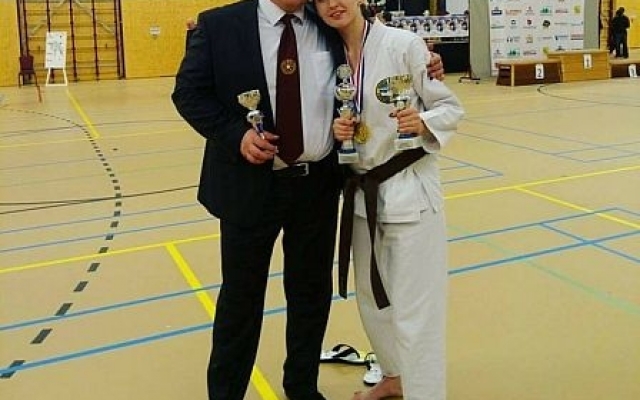 Криворожские спортсмены обошли Бельгию и Нидерланды на Чемпионате Европы по рукопашному бою Фото № 4 Криворожские спортсмены обошли Бельгию и Нидерланды на Чемпионате Европы по рукопашному бою Фото № 4