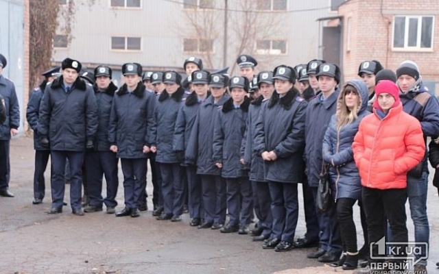 Патрульные Кривого Рога продемонстрировали свои умения Фото № 14 Патрульные Кривого Рога продемонстрировали свои умения Фото № 14