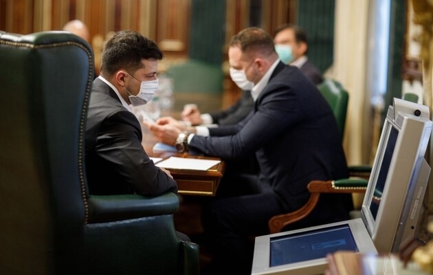 В Офисе президента пообещали уже в ближайшем времени придумать «наказание» для Дубинского Фото № 0 В Офисе президента пообещали уже в ближайшем времени придумать «наказание» для Дубинского Фото № 0
