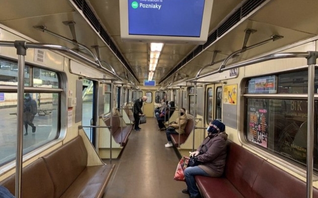 В Киеве и Харькове запустили метро: как первые пассажиры ехали в поезде (ФОТО, ВИДЕО) Фото № 4 В Киеве и Харькове запустили метро: как первые пассажиры ехали в поезде (ФОТО, ВИДЕО) Фото № 4