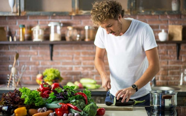 Кулинарный эксперт назвал продукты, которые сделают вкуснее даже траву Фото № 0 Кулинарный эксперт назвал продукты, которые сделают вкуснее даже траву Фото № 0